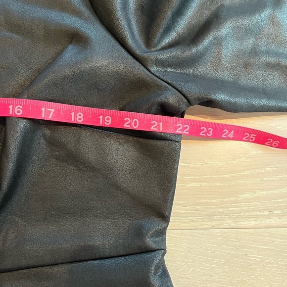 Lane‎ Bryant Faux Leather Look Black Illusion Peplum Top Size 18/20 - Picture 7 of 10